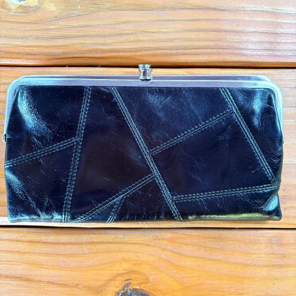 HOBO Lauren Clutch Wallet Purse in Black, Tan and White, Silver Hardware - Picture 1 of 11